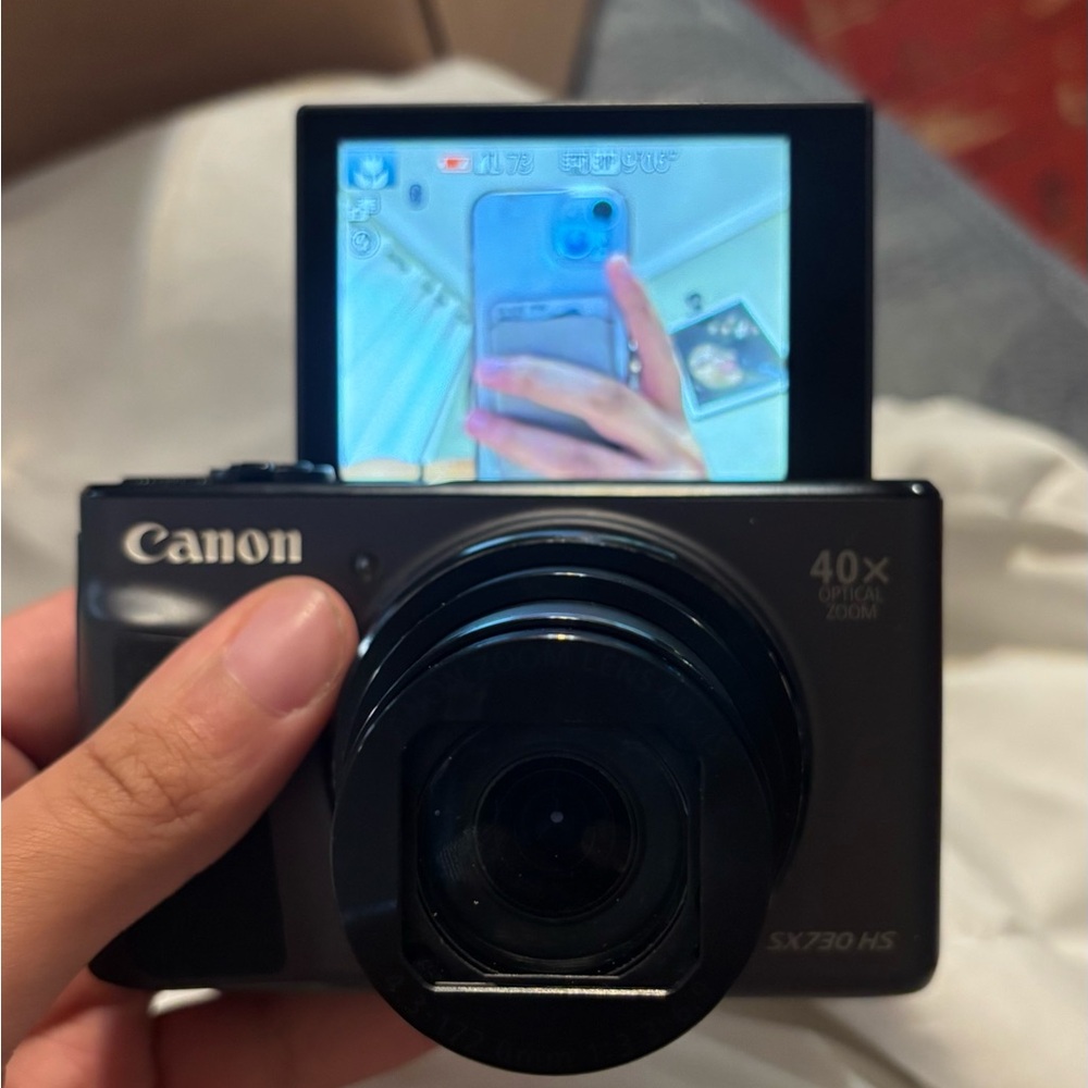 Canon Black Digital Camera with 40x Zoom